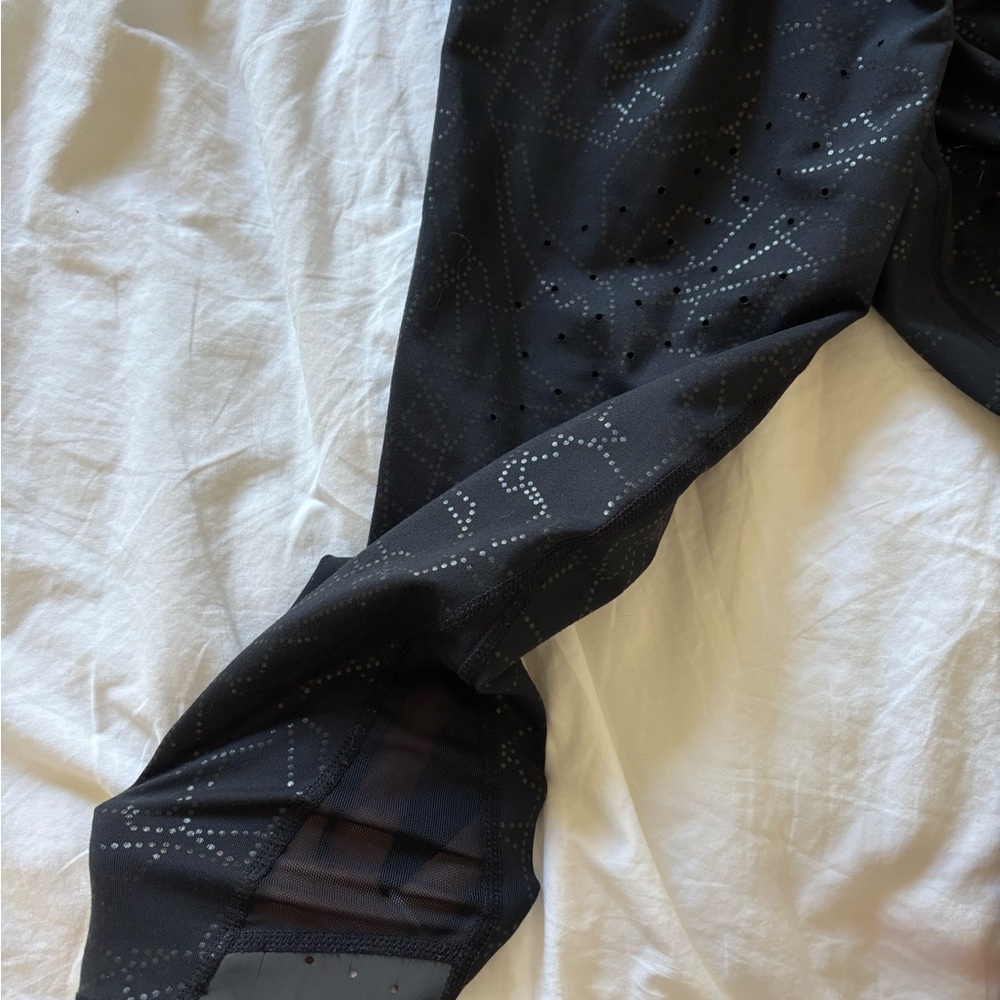 Zella Black Patterned Leggings with Fashion Cutouts - Picture 6 of 7